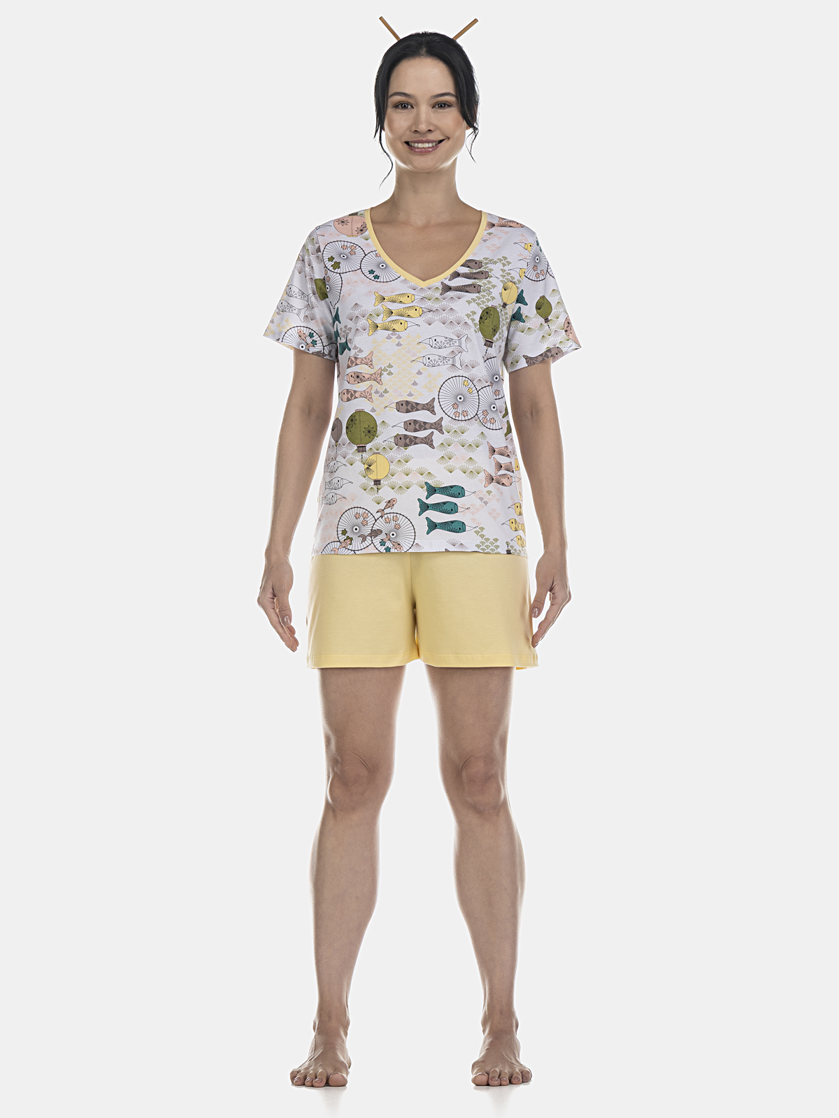 Conjunto camisete decote V e short