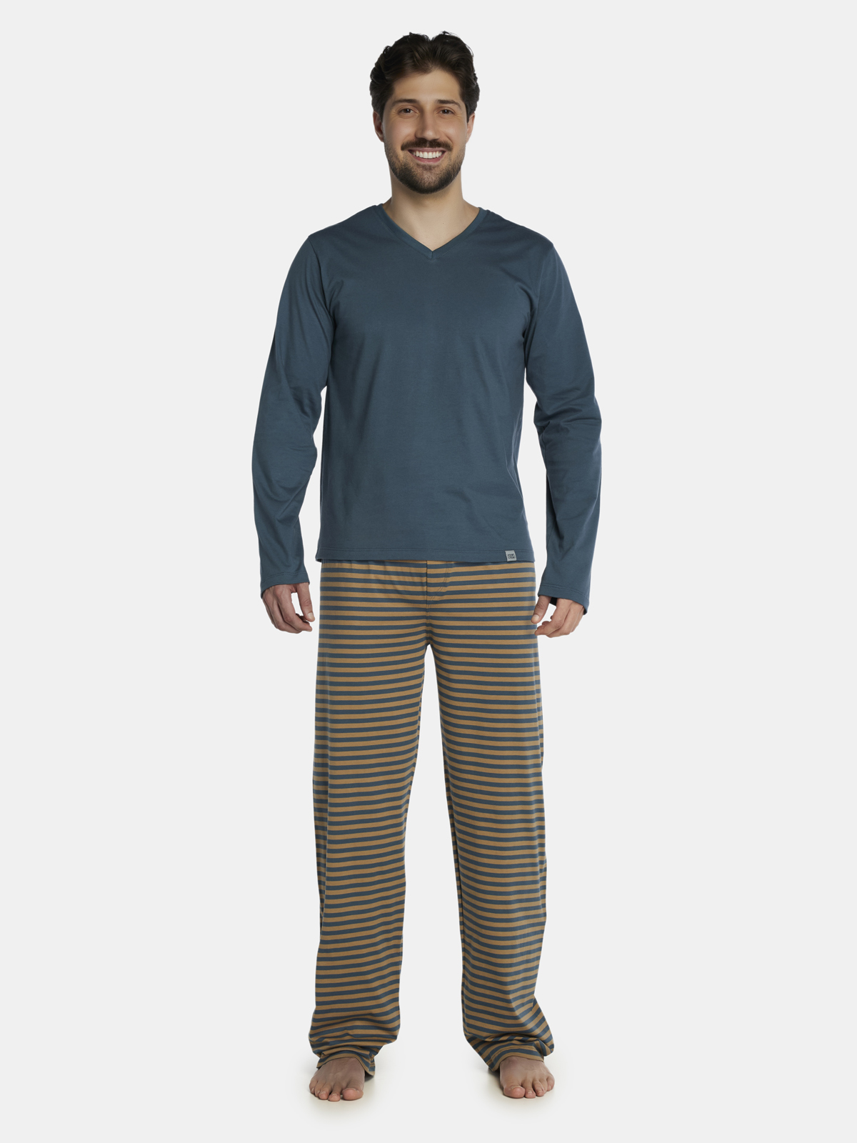 Conjunto camiseta decote V e calça algodão