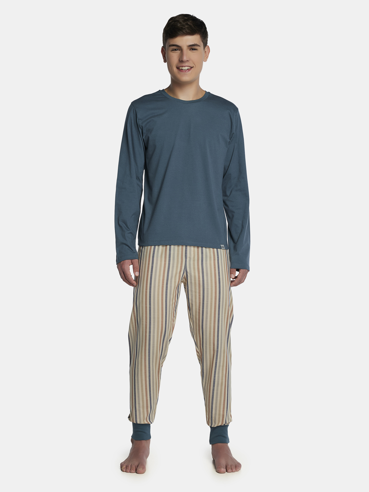 Conjunto camisete e calça de tricoline