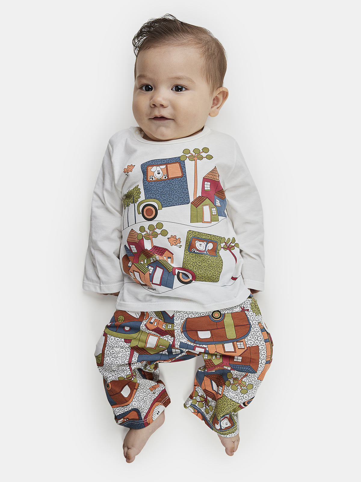 Conjunto camiseta e calça de algodão